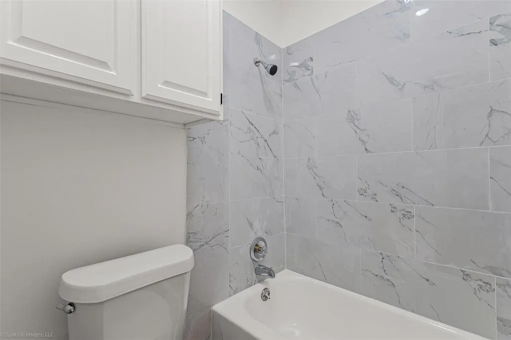 6318 Richmond Avenue, #4203