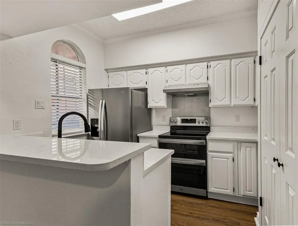 6318 Richmond Avenue, #4203