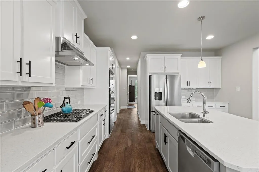 14224 Wheatfield Lane