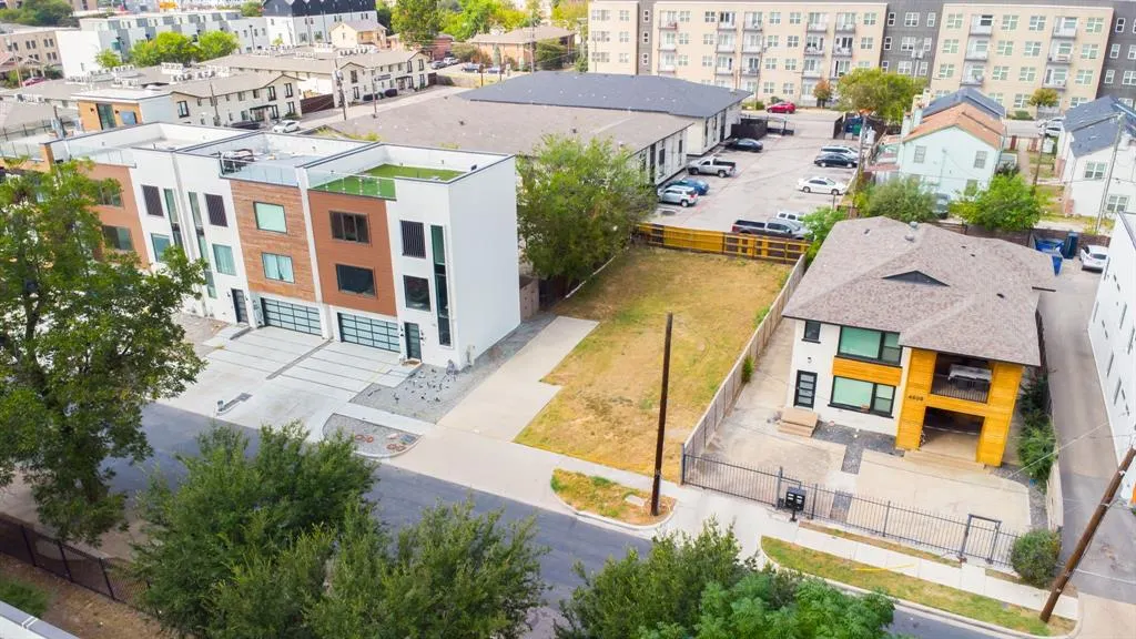 4593 Virginia Avenue