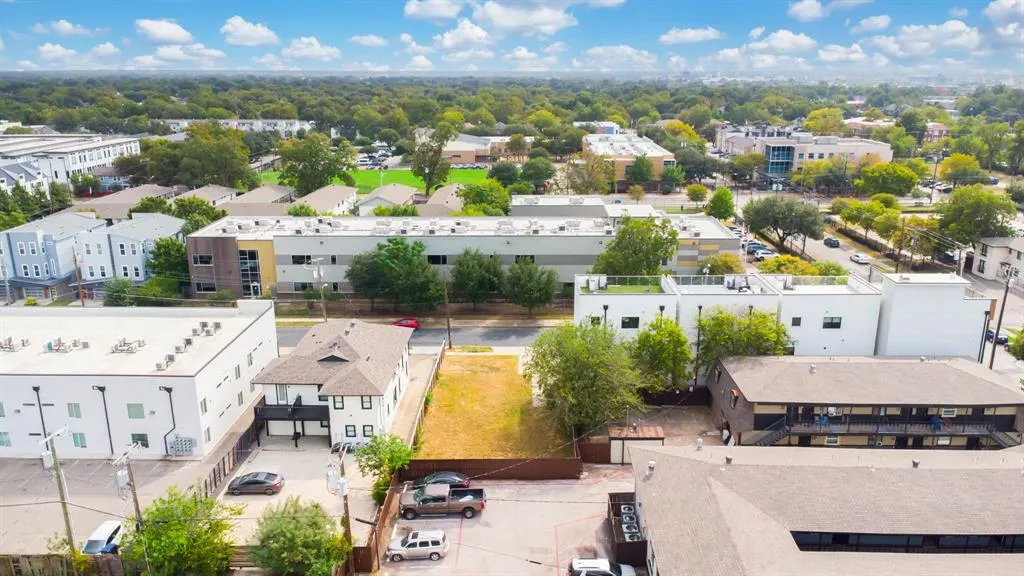 4593 Virginia Avenue