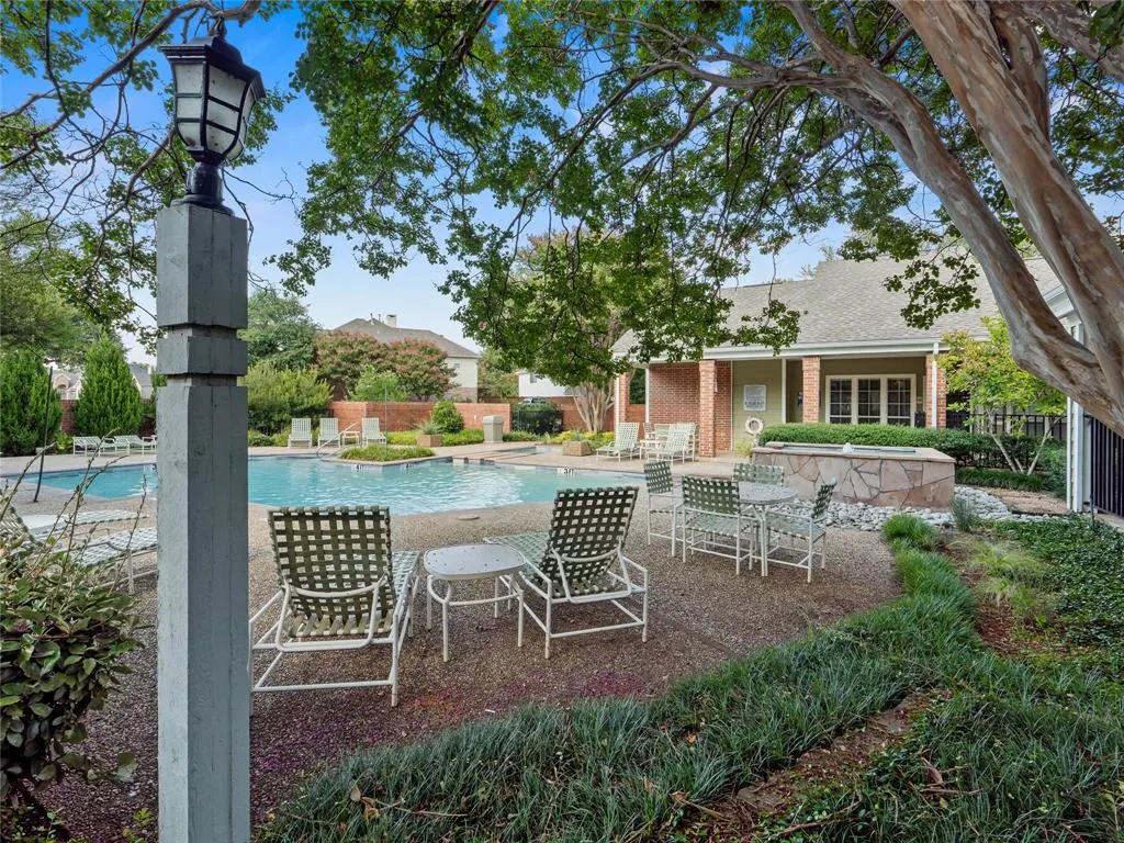 6220 Bentwood Trail, #205