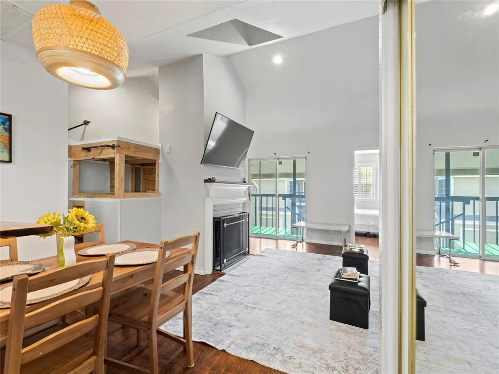 6220 Bentwood Trail, #205