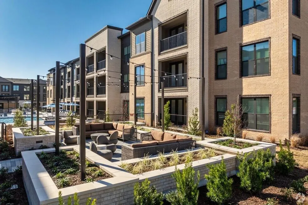 Undisclosed Address, #7312