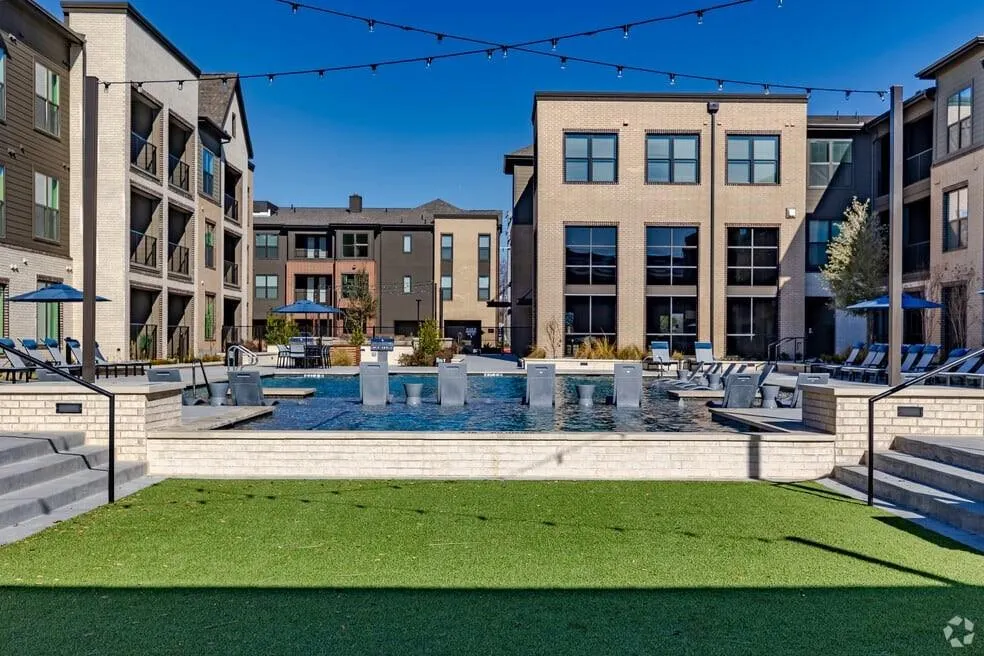 Undisclosed Address, #7312