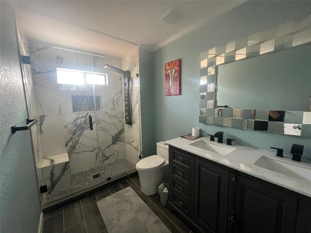 2307 Honeysuckle Drive