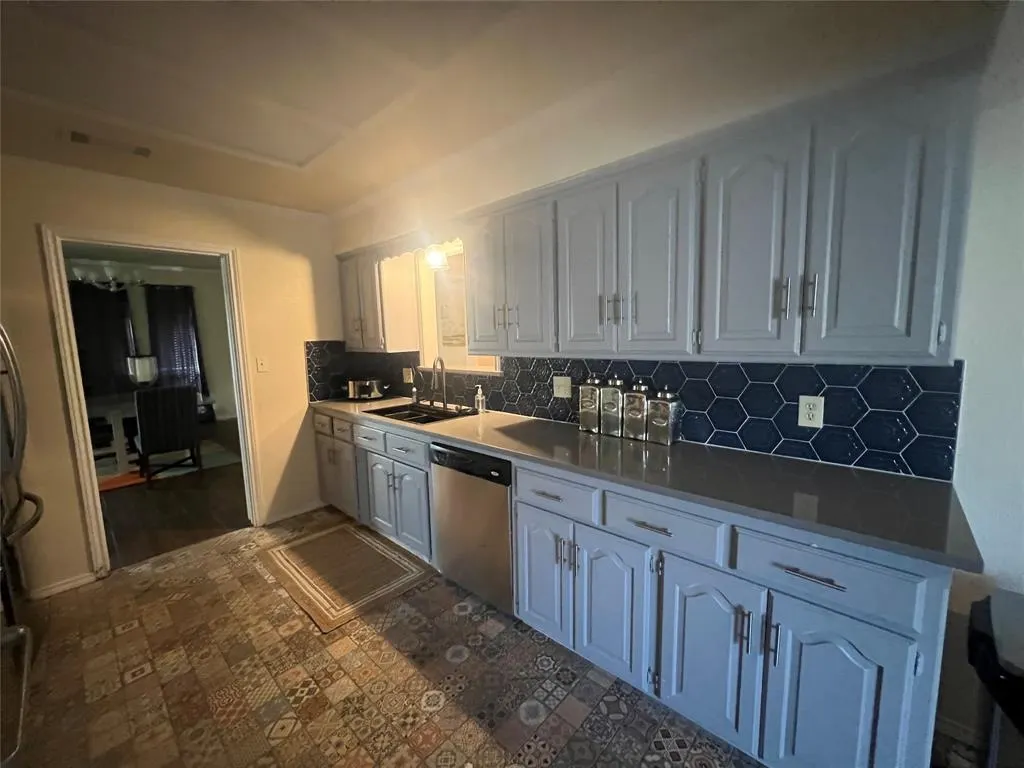 2307 Honeysuckle Drive