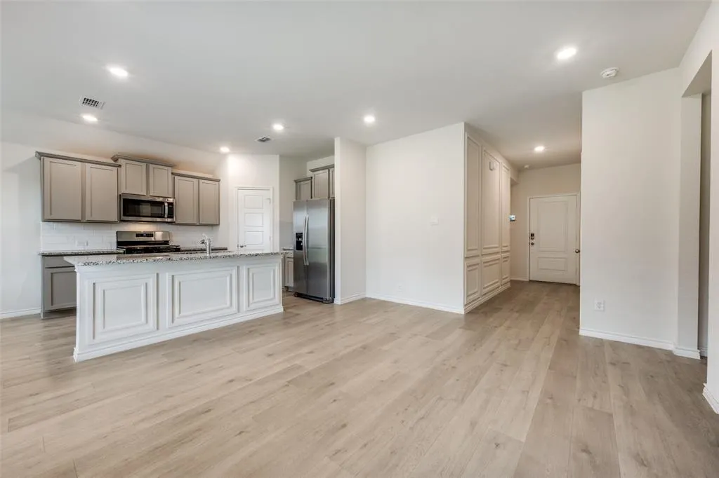 3915 Silver City Avenue