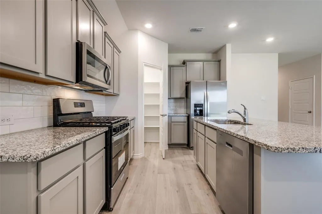 3915 Silver City Avenue