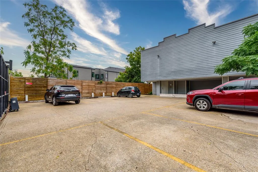 2330 Kirby Street, #6