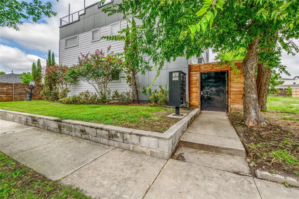 2330 Kirby Street, #6