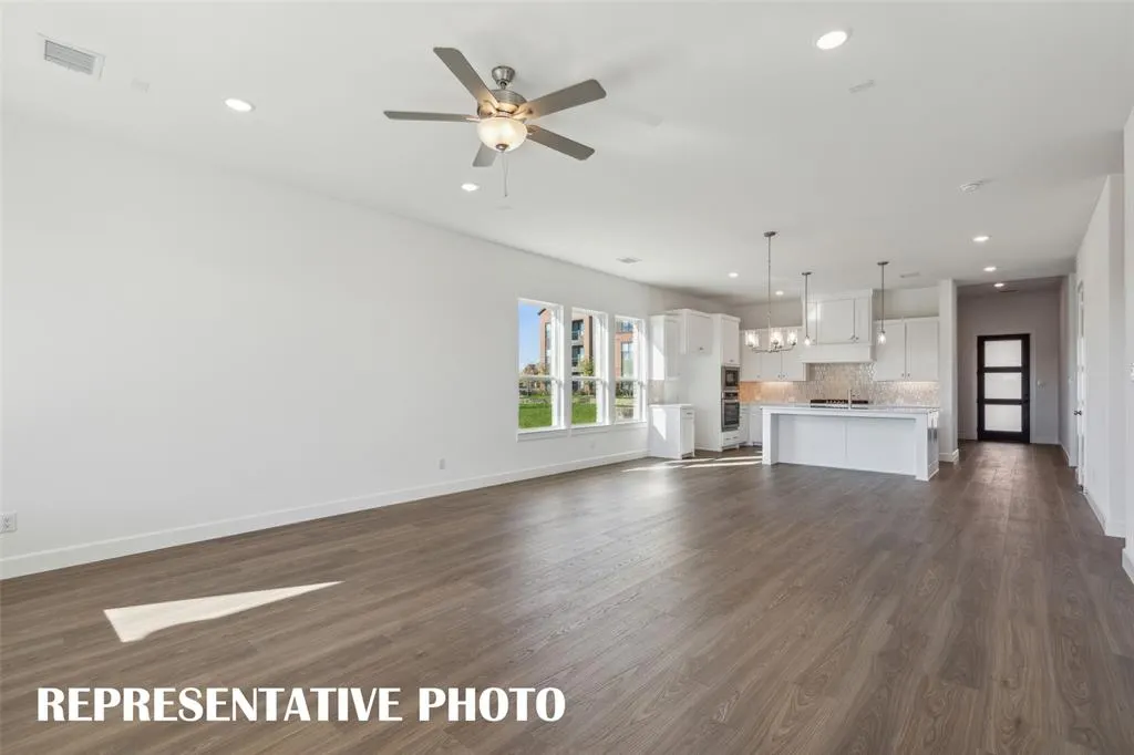 5617 Golden Sun Lane