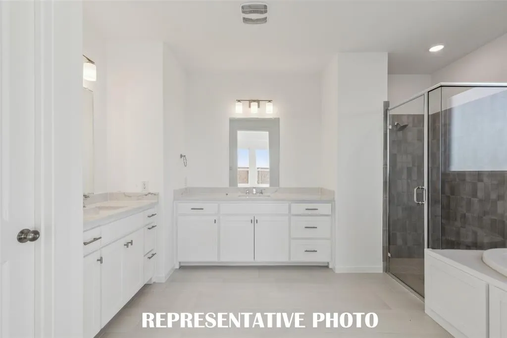 5617 Golden Sun Lane