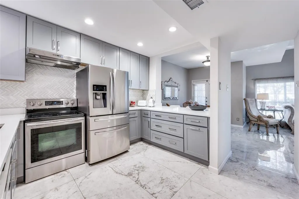 4050 Frankford Road, #608