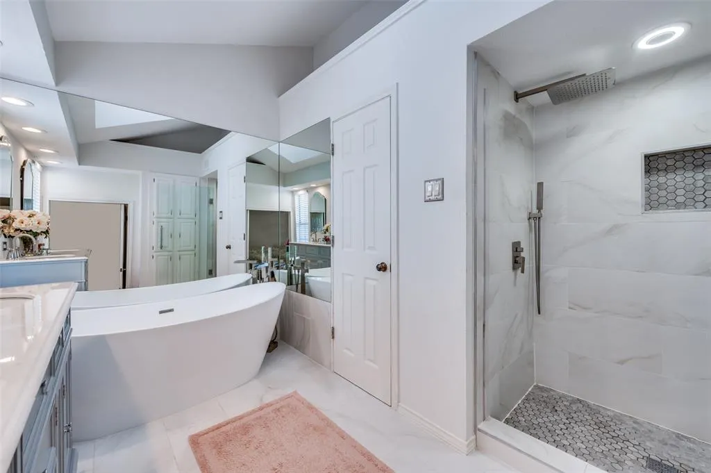 4050 Frankford Road, #608