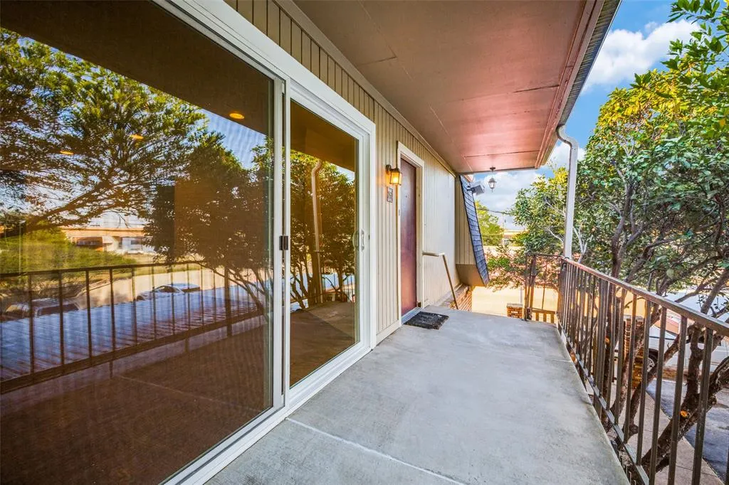 5325 Fleetwood Oaks Avenue, #253