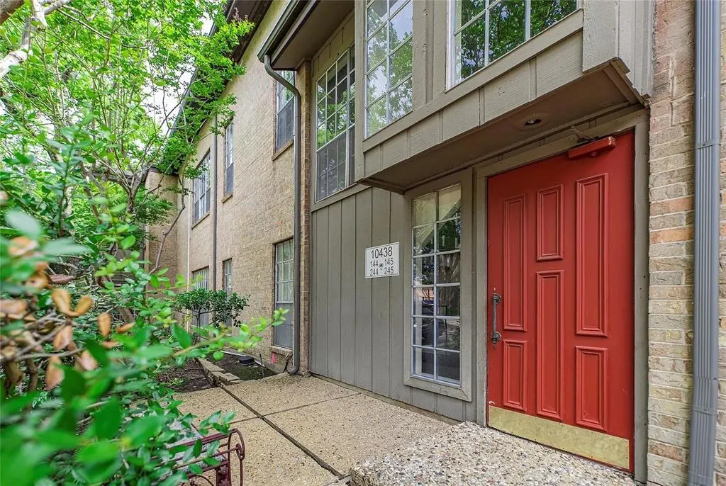 10438 High Hollows Drive, #245