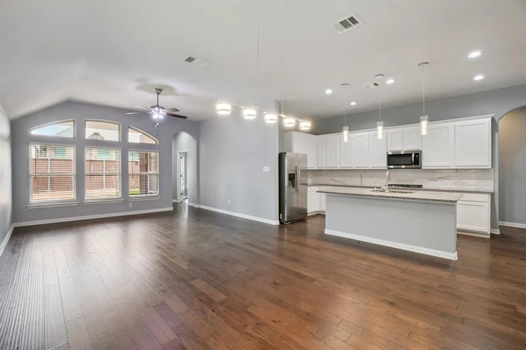 5632 Barrique Boulevard