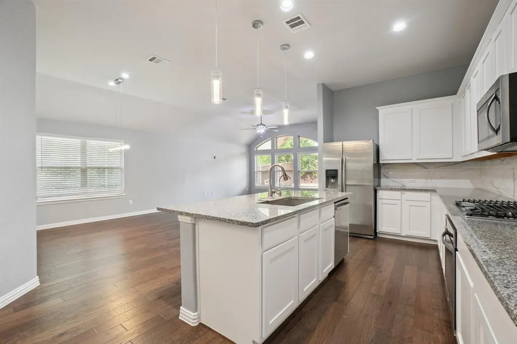 5632 Barrique Boulevard