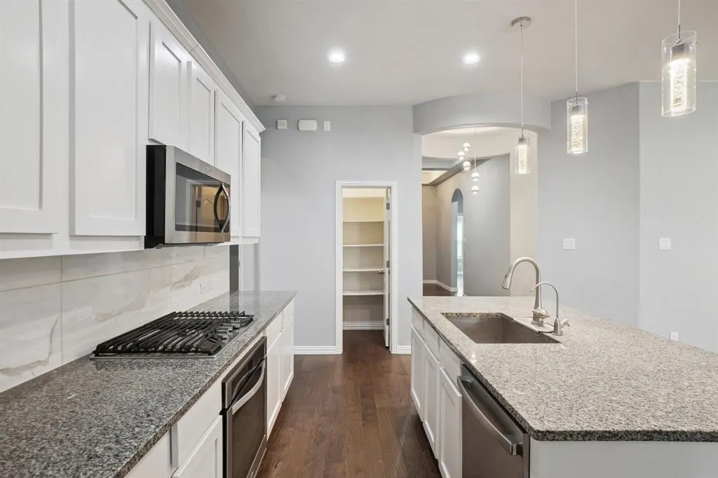 5632 Barrique Boulevard