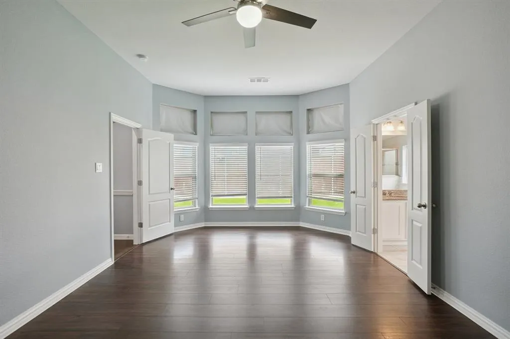 5632 Barrique Boulevard