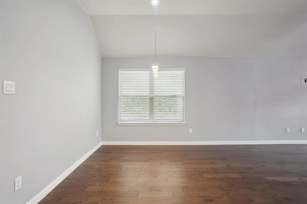 5632 Barrique Boulevard