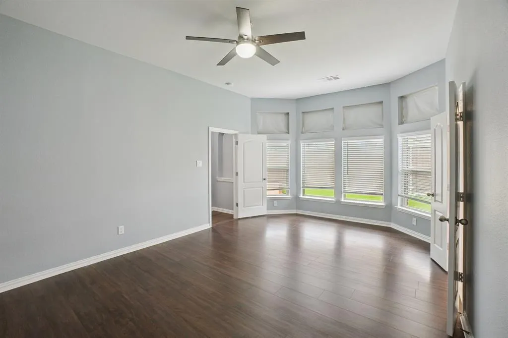 5632 Barrique Boulevard