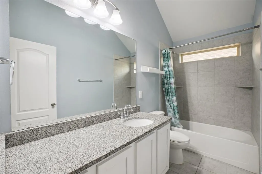 5632 Barrique Boulevard