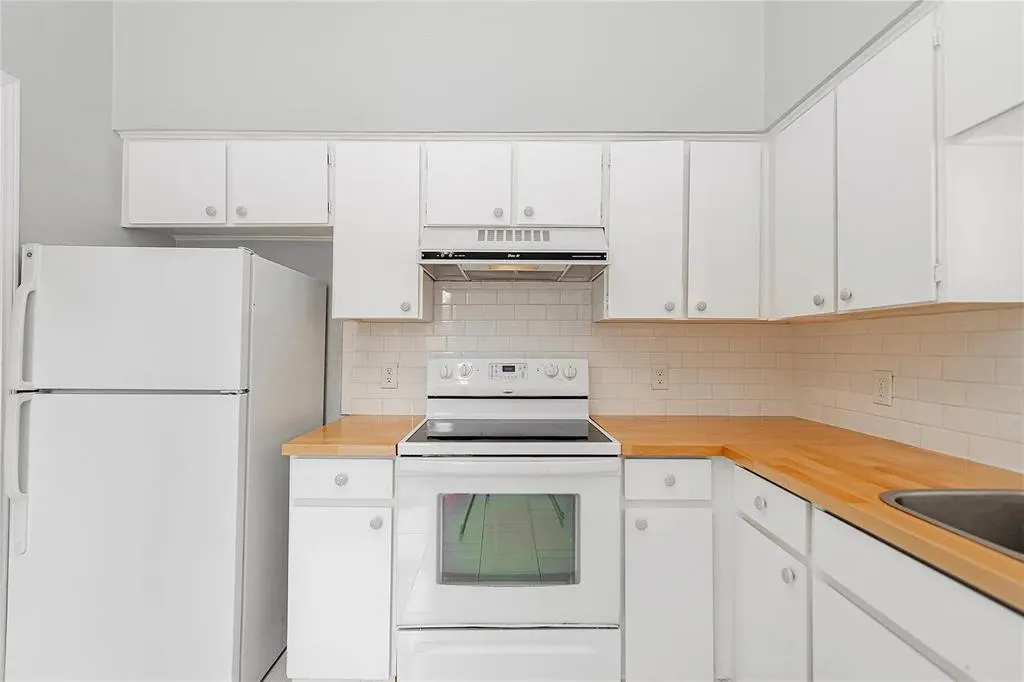 10438 High Hollows Drive, #245