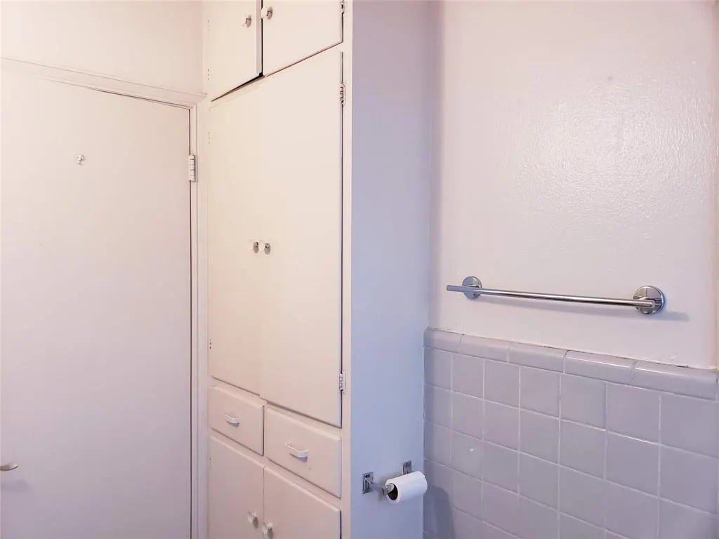 6556 Saint Moritz Avenue