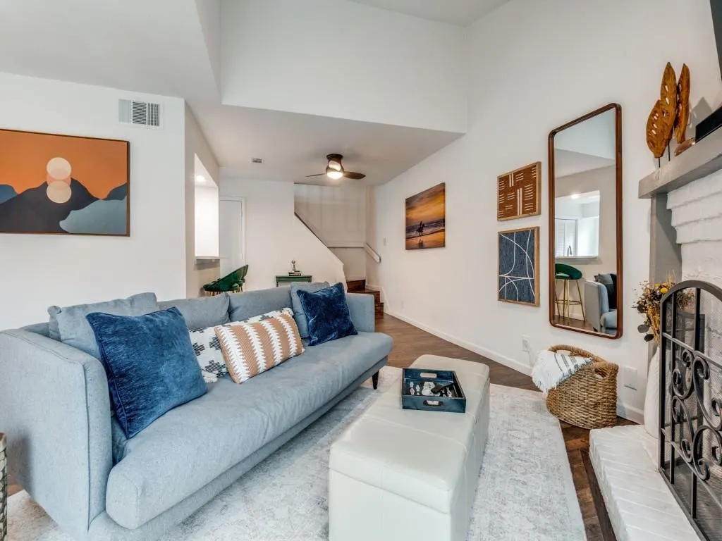 5200 Martel Avenue, #6Q