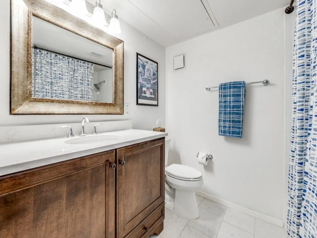 5200 Martel Avenue, #6Q