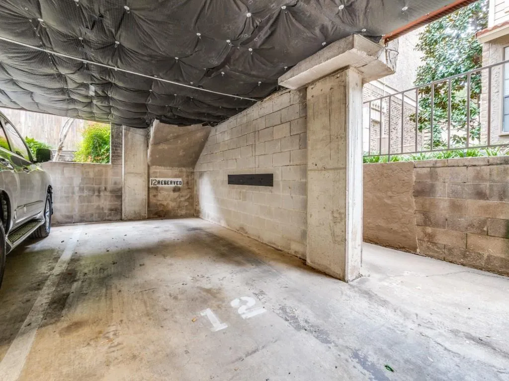 5200 Martel Avenue, #6Q