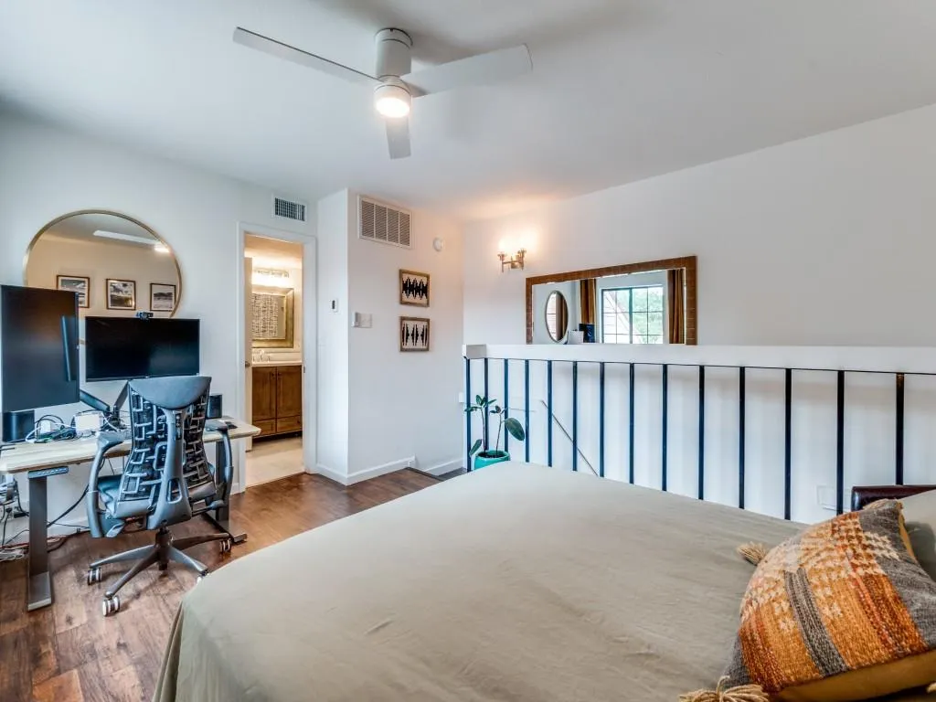 5200 Martel Avenue, #6Q