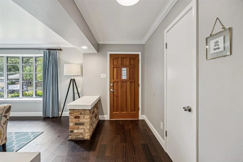 8422 Sweetwood Drive