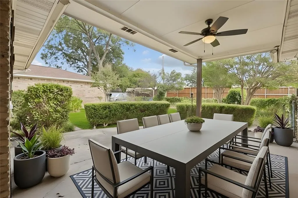 8422 Sweetwood Drive