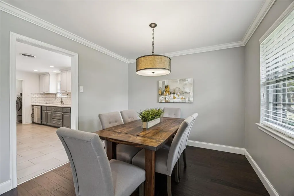 8422 Sweetwood Drive