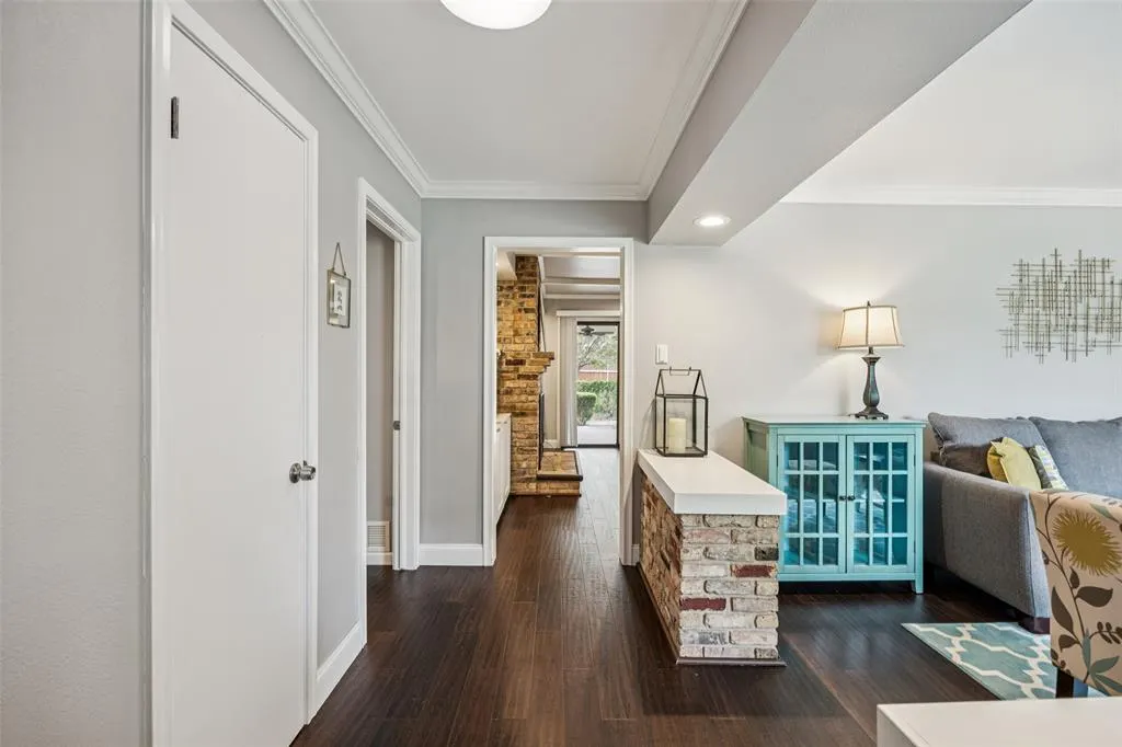 8422 Sweetwood Drive