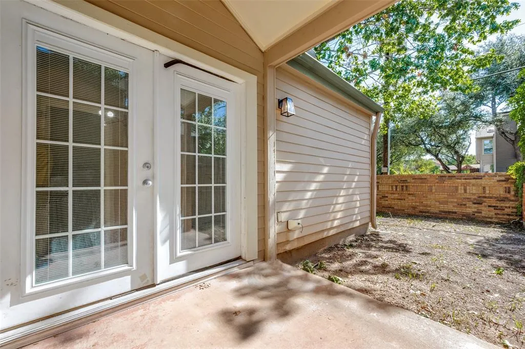 5565 Preston Oaks Road, #130