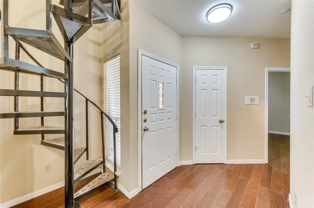 5565 Preston Oaks Road, #130