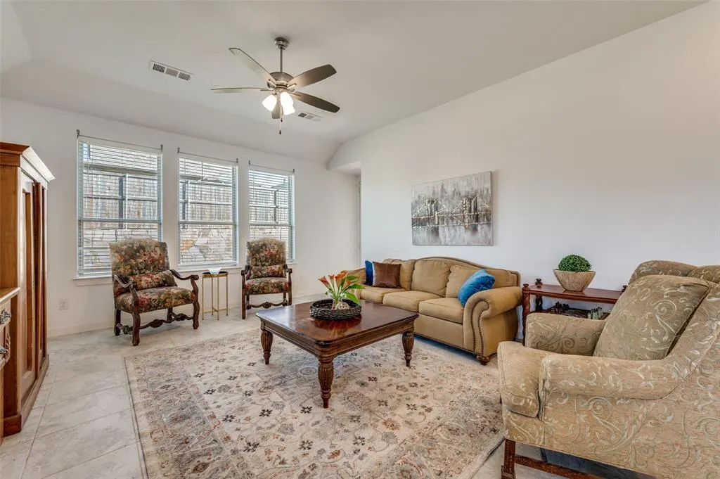 3528 Periwinkle Drive