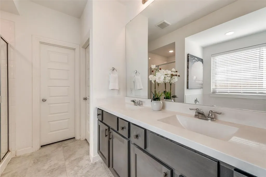 3528 Periwinkle Drive