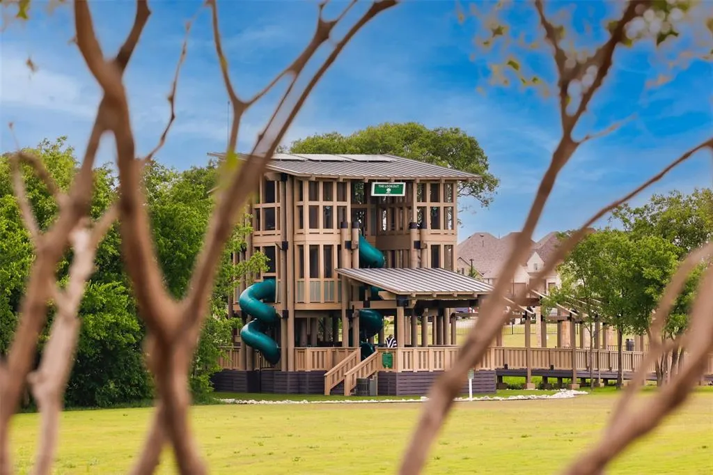 3528 Periwinkle Drive