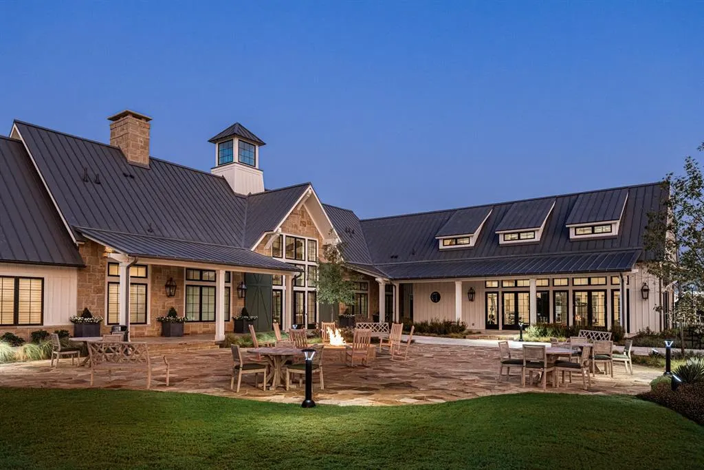 3528 Periwinkle Drive