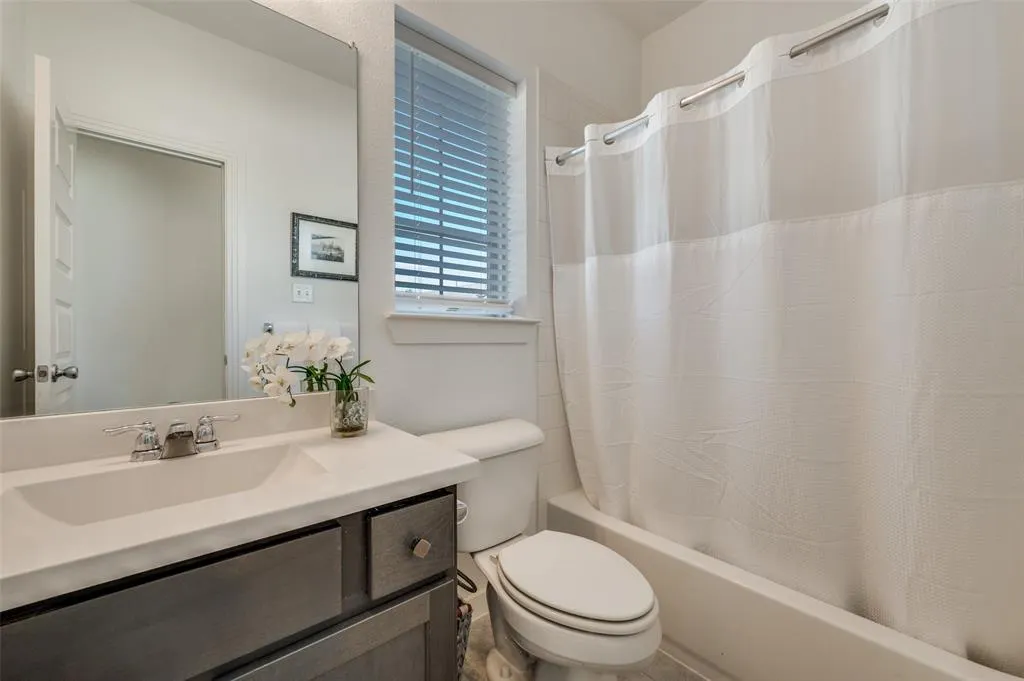 3528 Periwinkle Drive