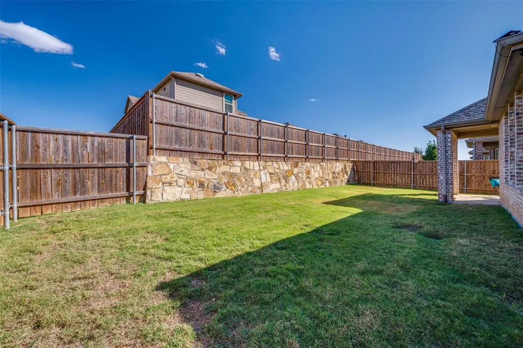 3528 Periwinkle Drive