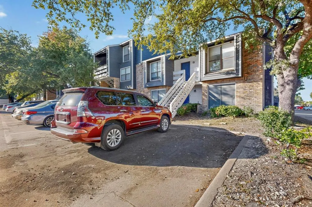 5840 Spring Valley Road, #810