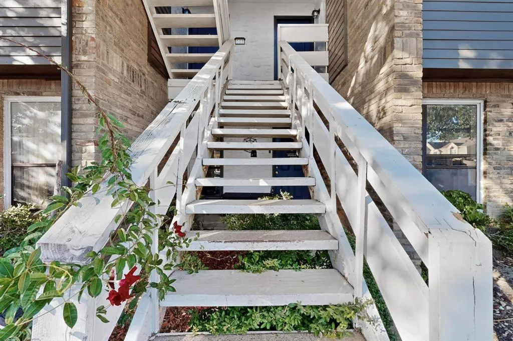 5840 Spring Valley Road, #810