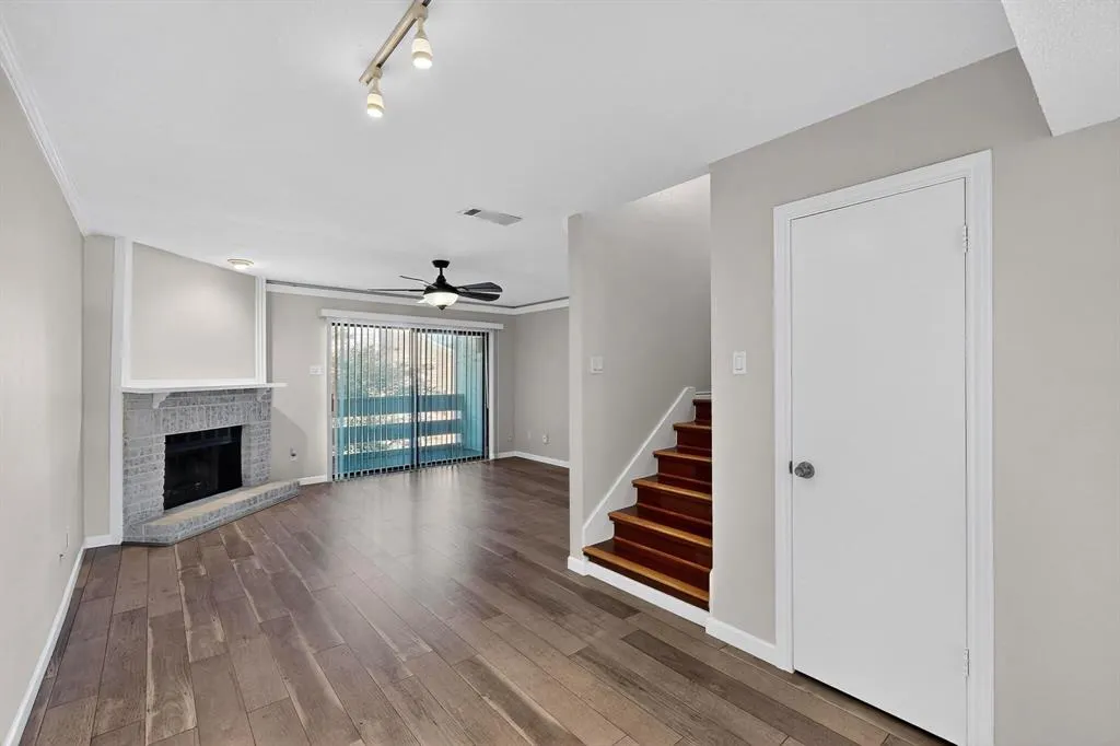 5840 Spring Valley Road, #810