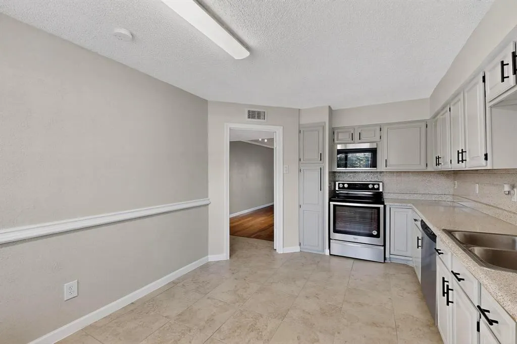 5840 Spring Valley Road, #810